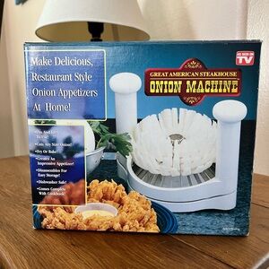 Awesome Blossom - Great American Steakhouse Onion Machine
